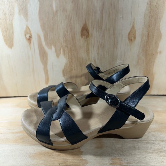 Dansko Black Strappy Sandals Women’s Size 7.5 - Picture 7 of 7
